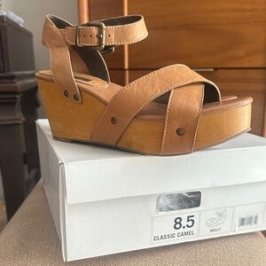Banana republic wooden soled wedge sandal
